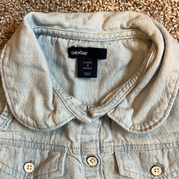 Gap shirt - Picture 2 of 3